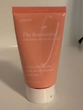The Removalist Detoxifying Clay Mask - Peach/Cream